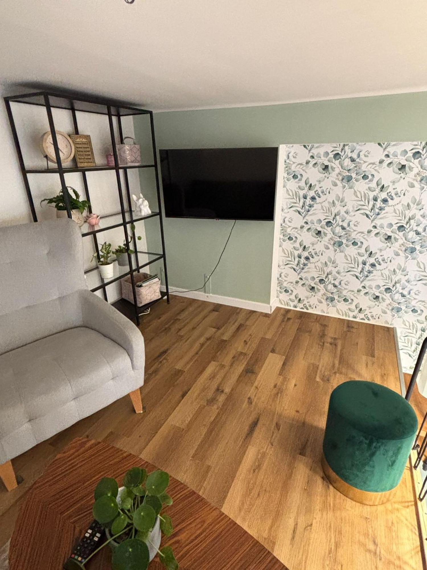 Shespace Apartrooms Krakow Bagian luar foto