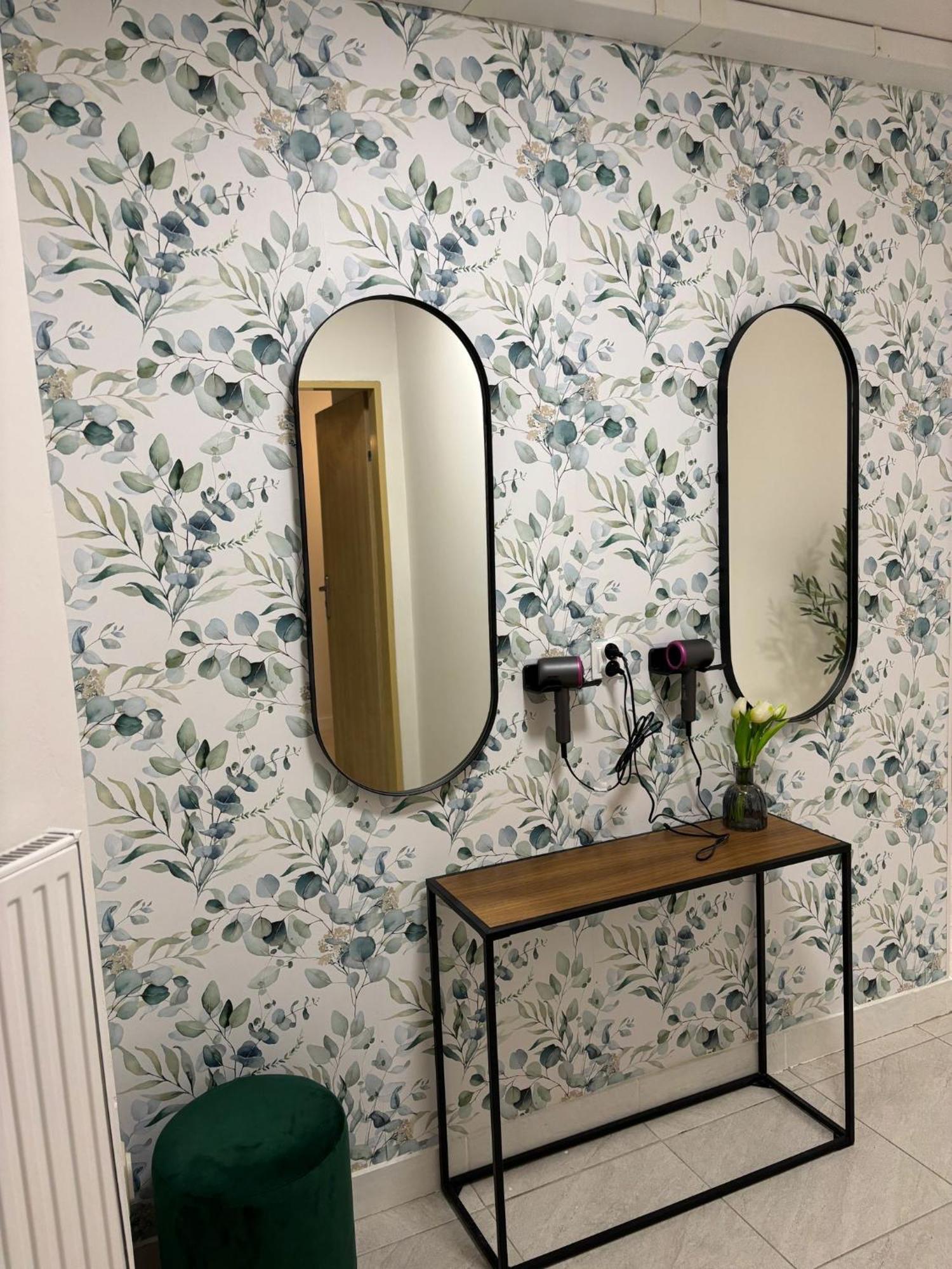 Shespace Apartrooms Krakow Bagian luar foto